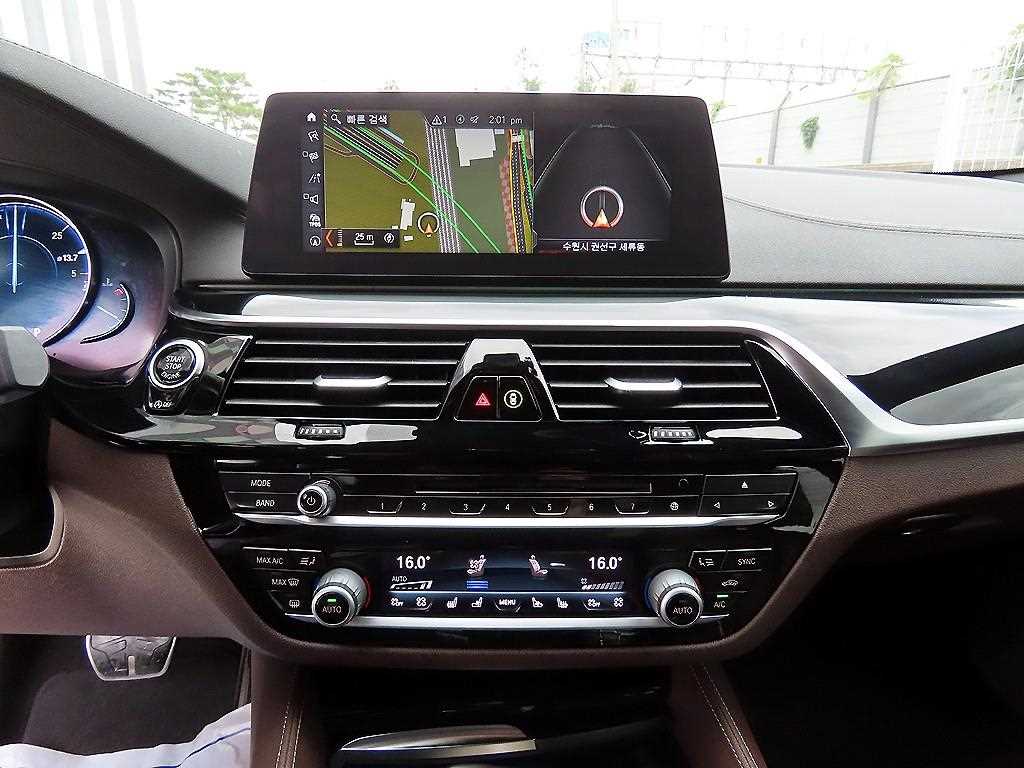 BMW 5 Series 2018 Blanco - Importación desde Corea - HF Imports Iquique - Foto 14
