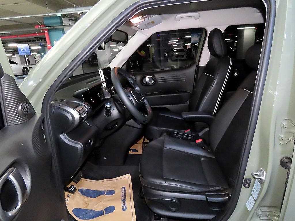 HYUNDAI Casper - Vista 6