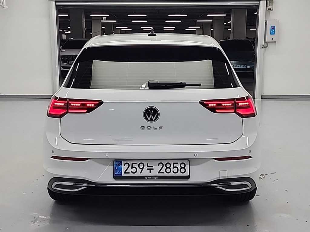 Volkswagen Golf - Vista 3