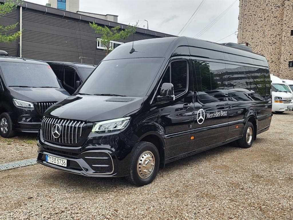 Mercedes Benz Sprinter 2023 Negro - Importación desde Corea - HF Imports Iquique - Foto 1