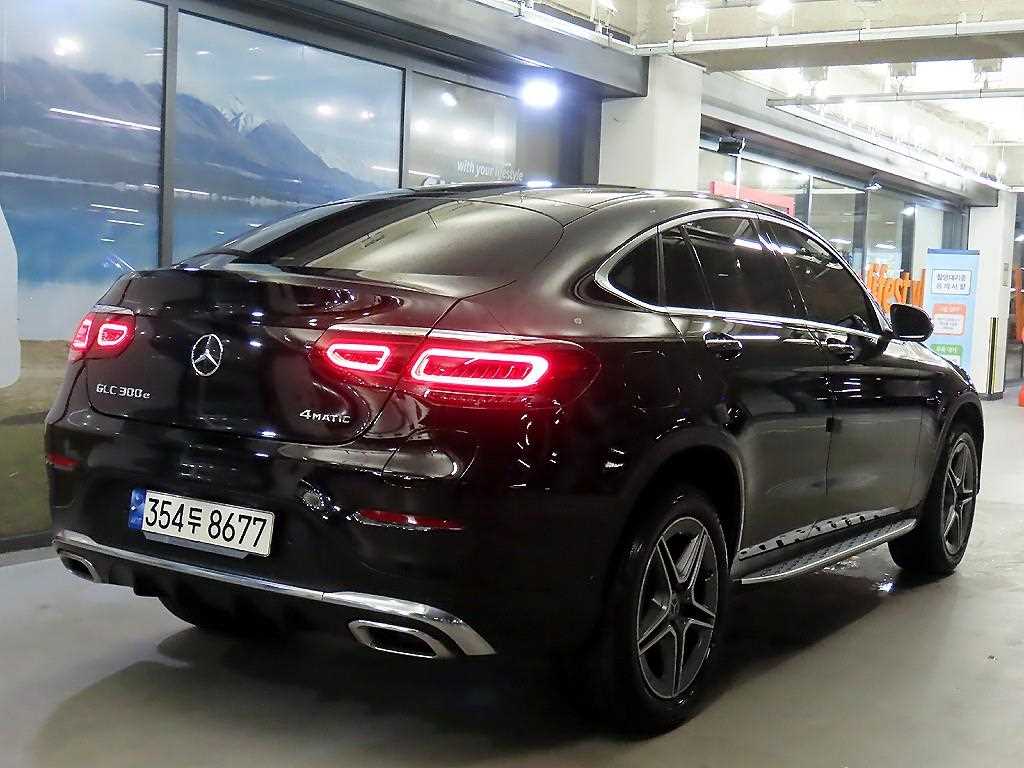 Mercedes Benz GLC Class - Vista 4