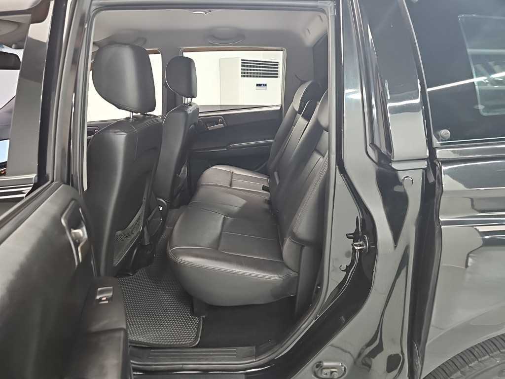 Ssangyong Korando - Vista 12