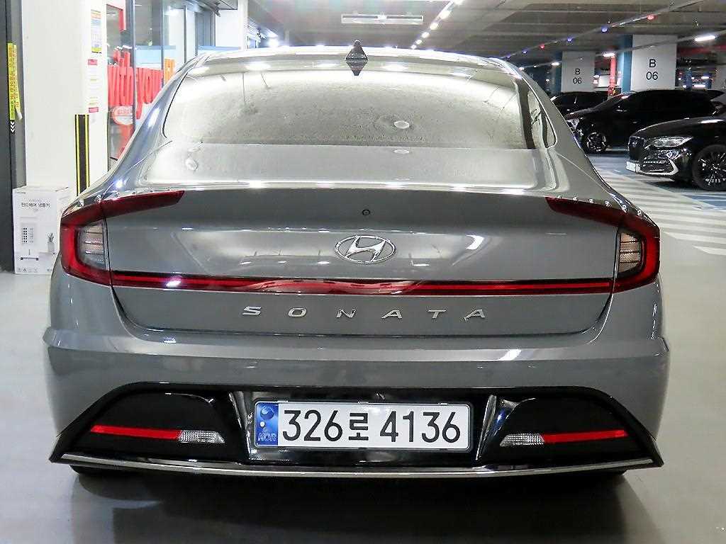 HYUNDAI Sonata - Vista 5