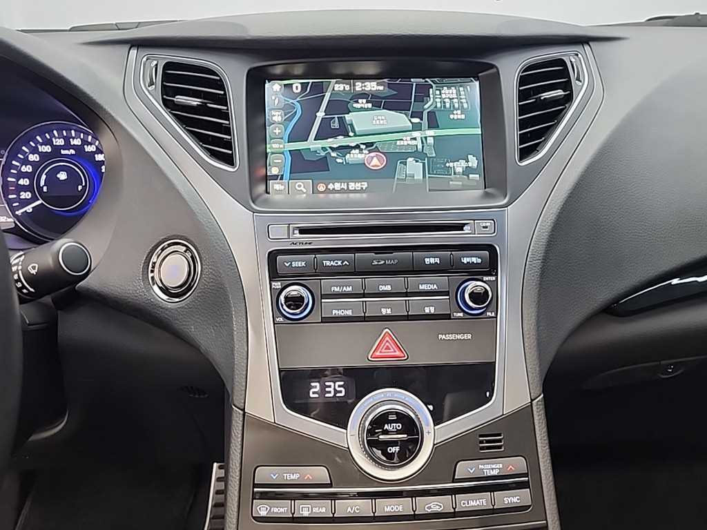 HYUNDAI Grandeur - Vista 10