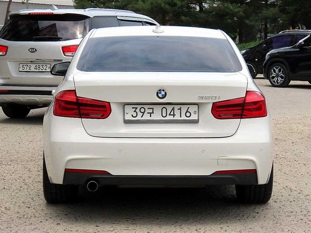 BMW 3 series - Vista 4