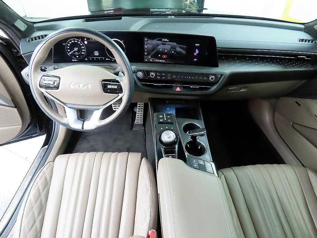 KIA K8 - Vista 7