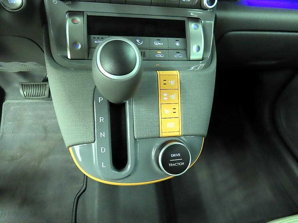 HYUNDAI Casper - Vista 10