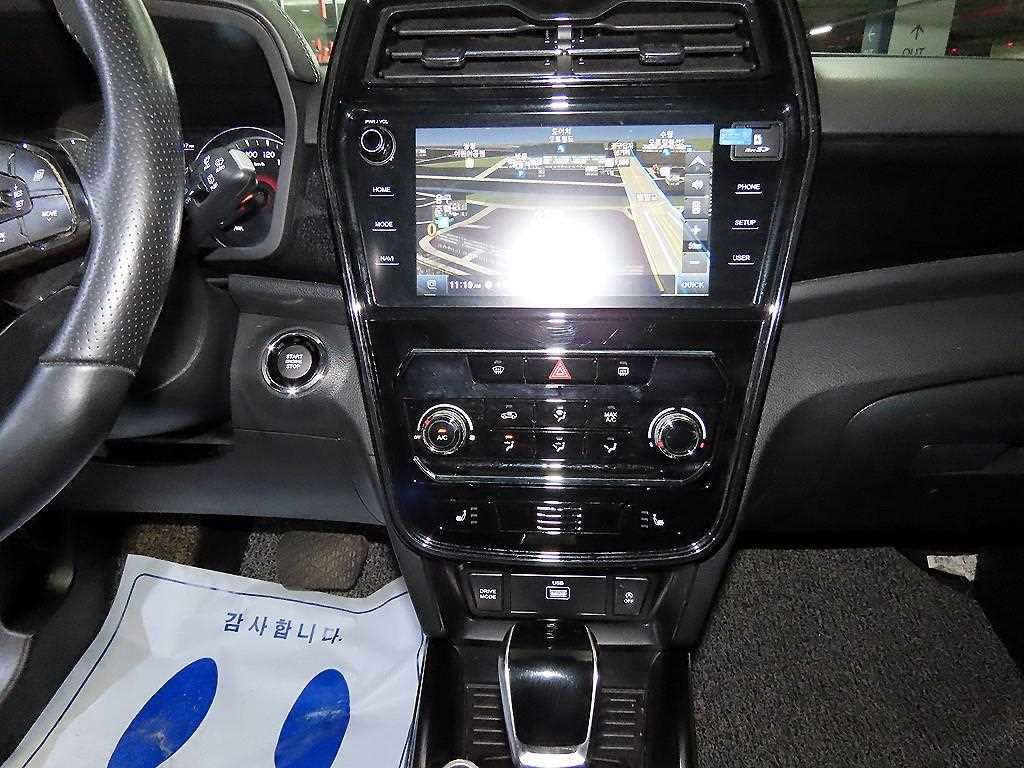 Ssangyong Tivoli - Vista 11