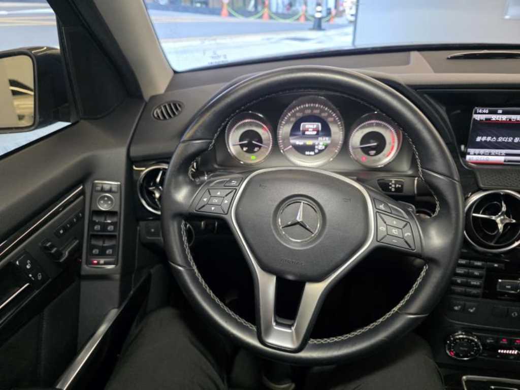 Mercedes Benz GLK Class - Vista 7