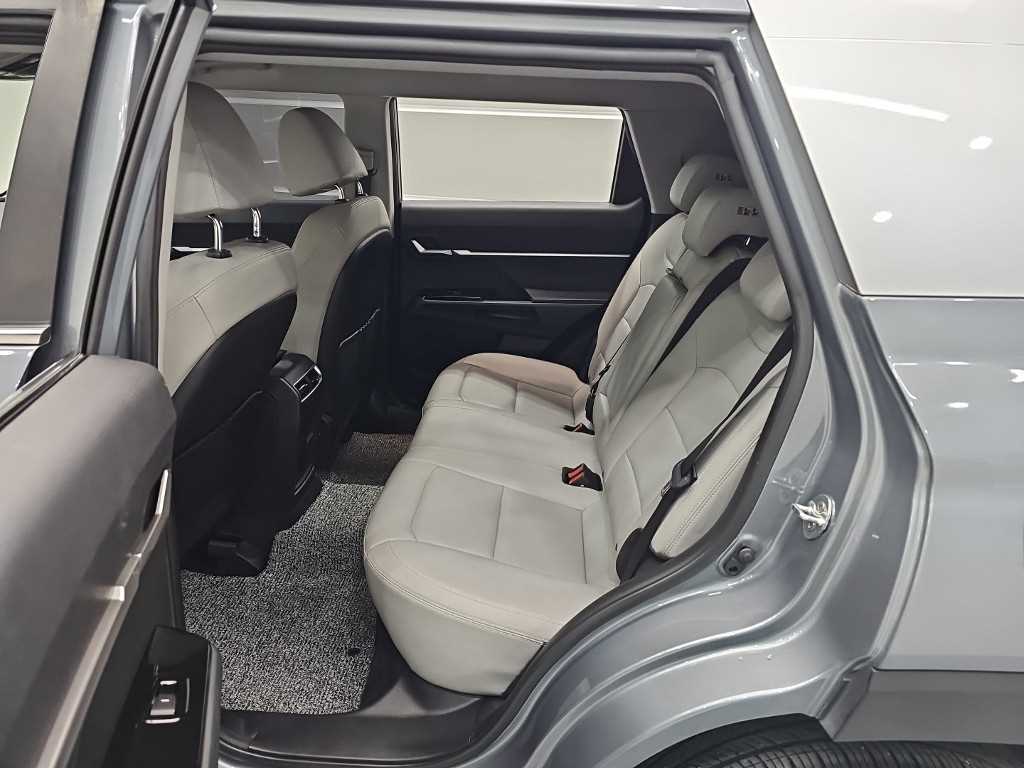 Ssangyong Torres - Vista 12