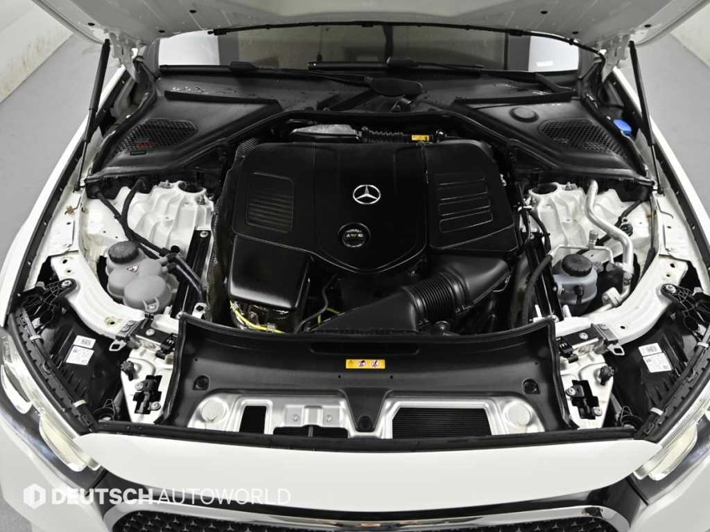 Mercedes Benz E class - Vista 6