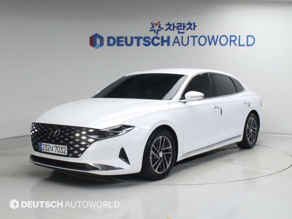 HYUNDAI Grandeur - Vista 2