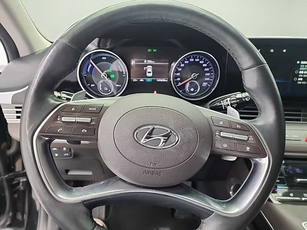 HYUNDAI Grandeur - Vista 9
