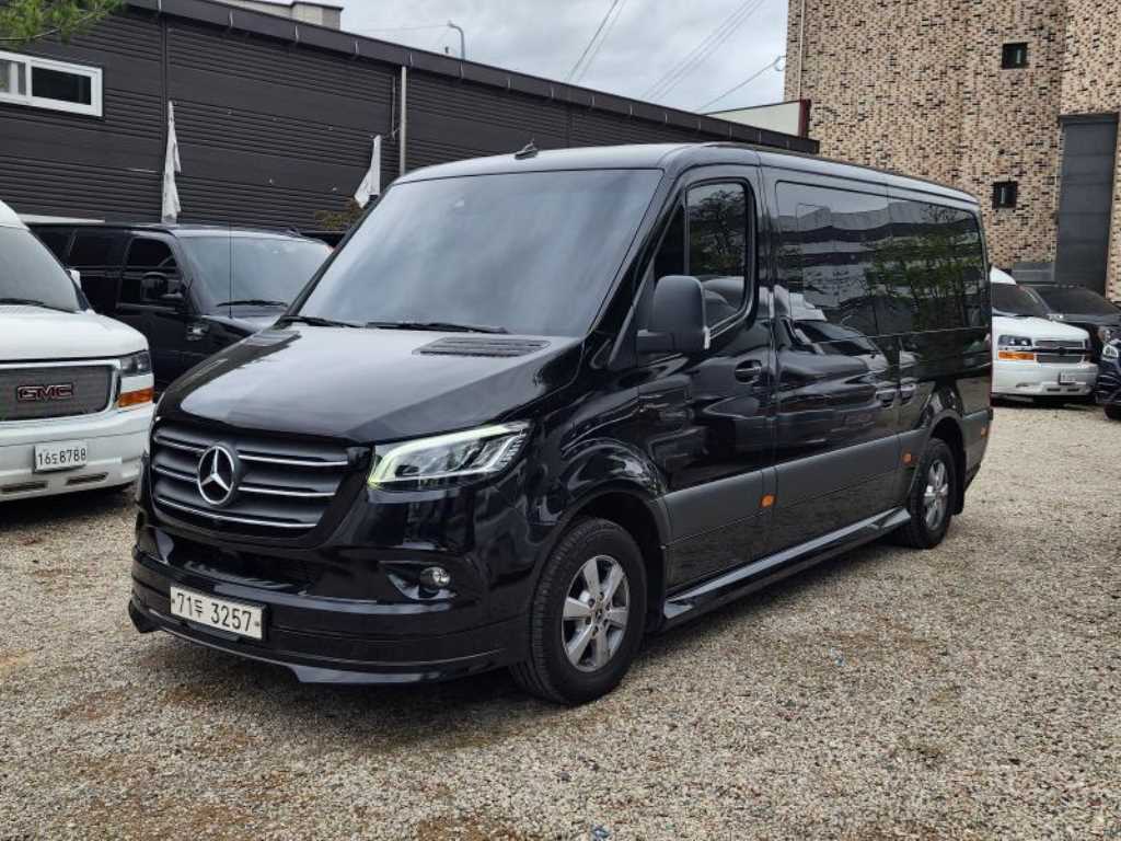 Mercedes Benz Sprinter 2021 Negro - Importación desde Corea - HF Imports Iquique - Foto 1