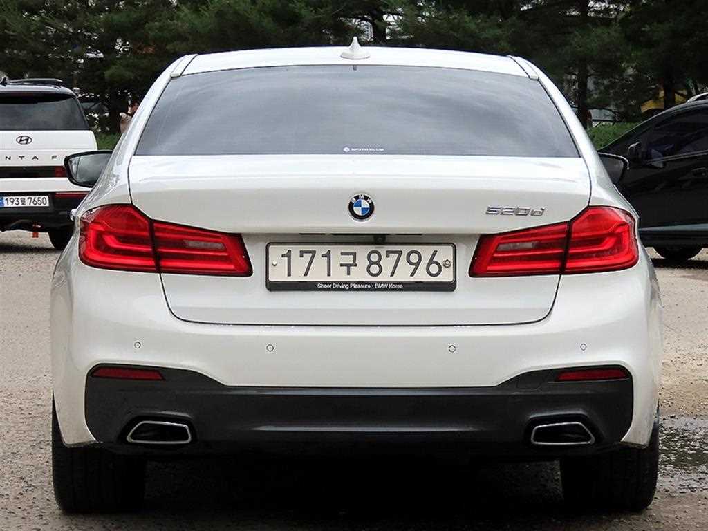 BMW 5 Series - Vista 4