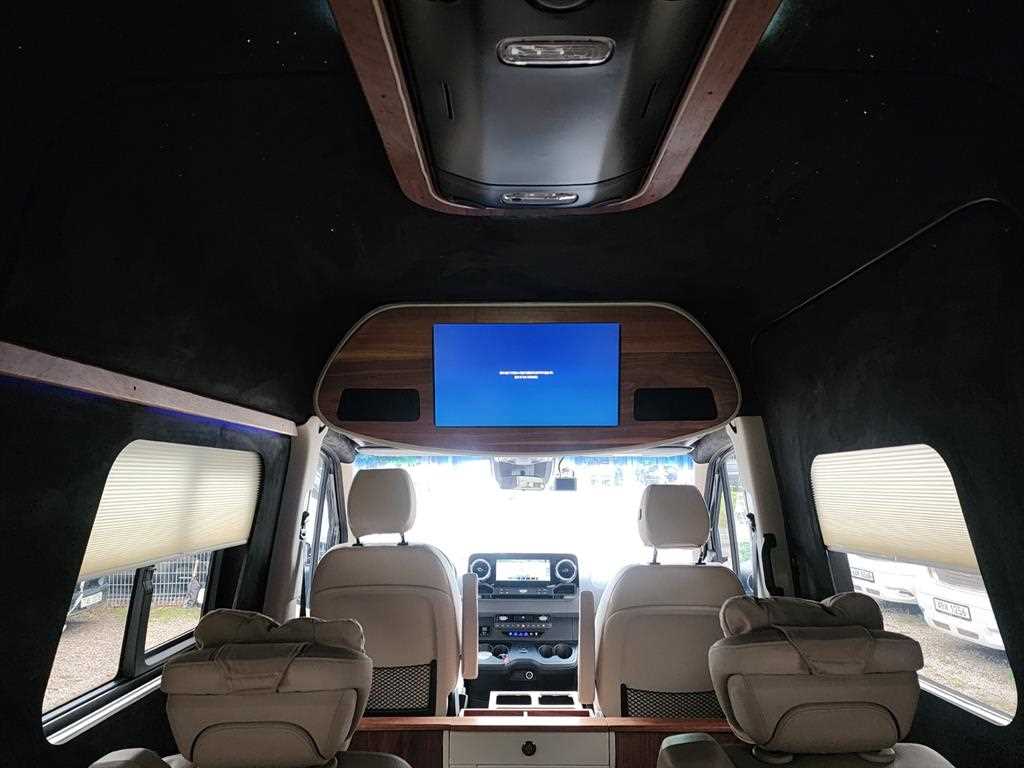 Mercedes Benz Sprinter - Vista 11
