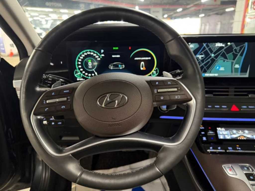 HYUNDAI Grandeur - Vista 8