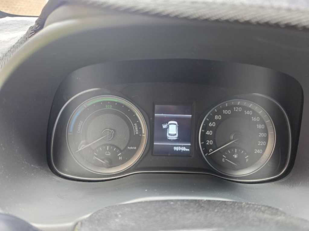 HYUNDAI Kona - Vista 6