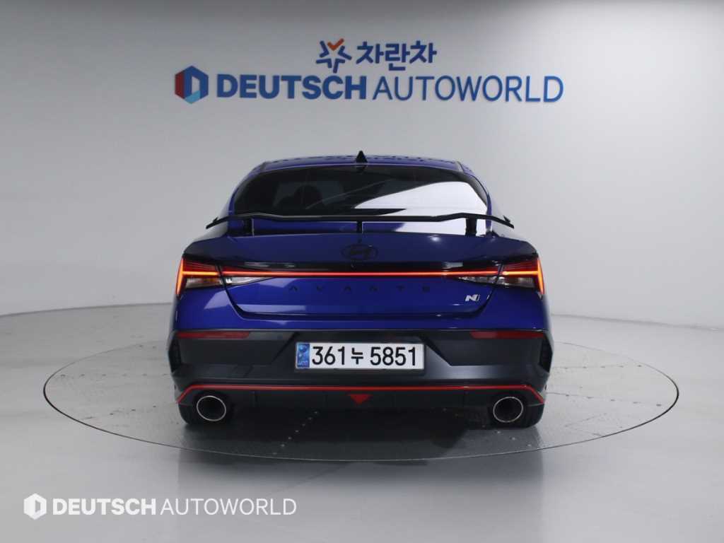 HYUNDAI Avante - Vista 4