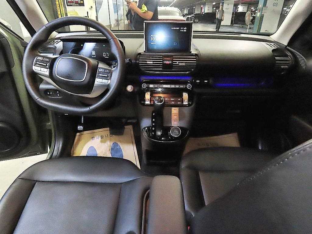 HYUNDAI Casper - Vista 10