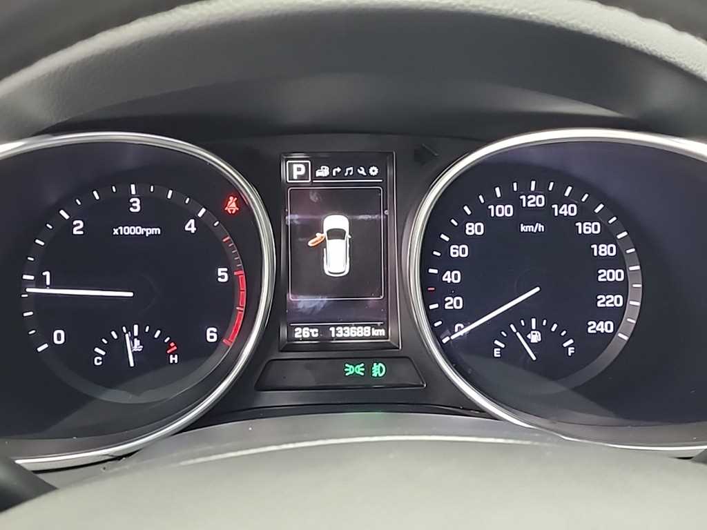 HYUNDAI Maxcruz - Vista 6