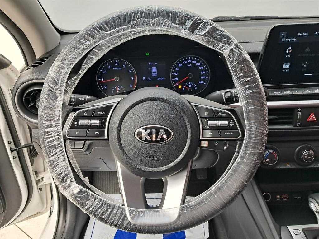 KIA K3 - Vista 7
