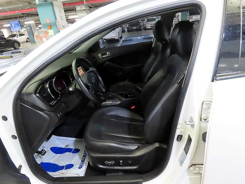 KIA K5 - Vista 6