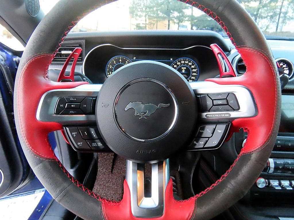 Ford Mustang - Vista 8