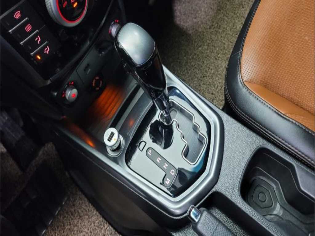 Ssangyong Tivoli 2018 - Importación desde Corea - HF Imports Iquique - Foto 17