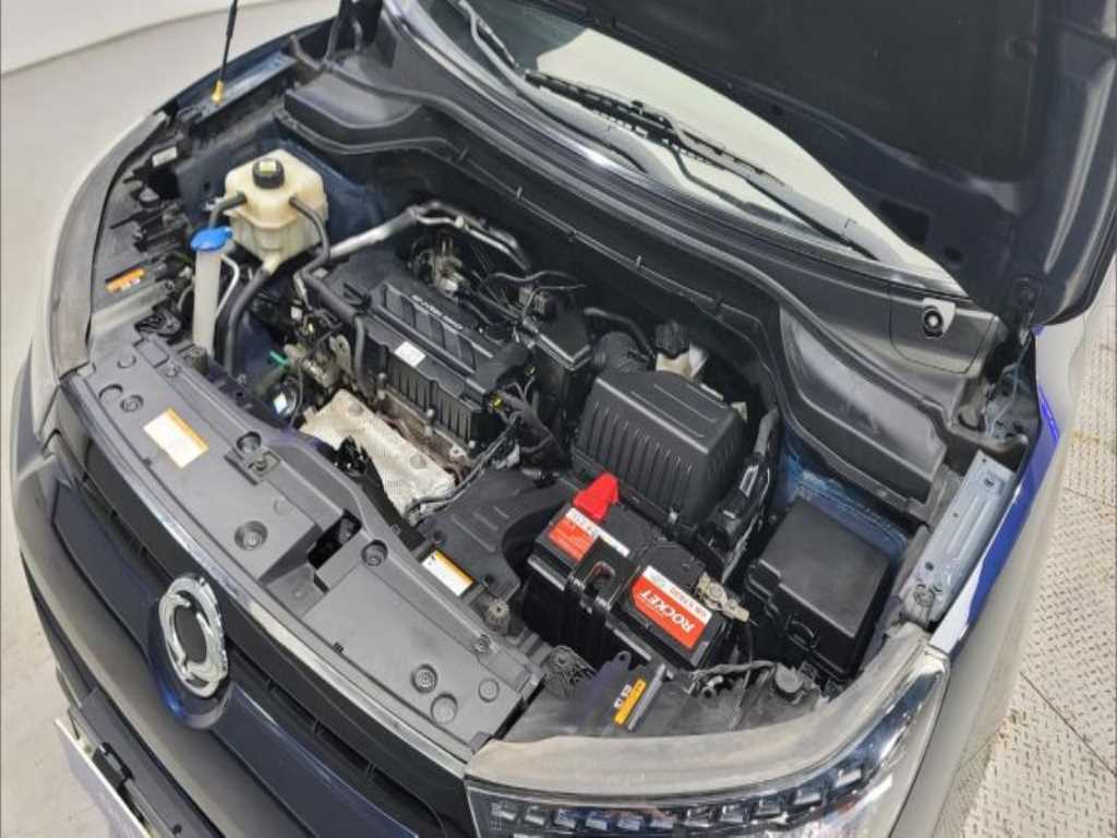 Ssangyong Tivoli - Vista 8