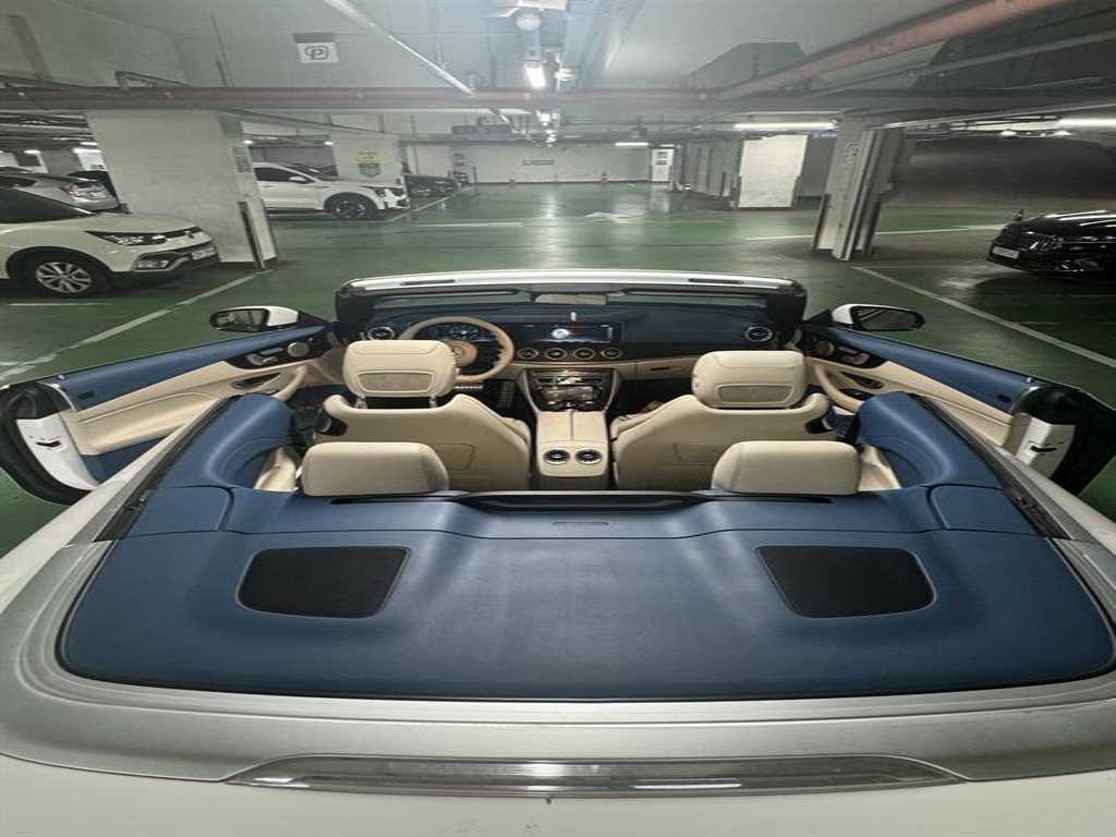 Mercedes Benz E class - Vista 5