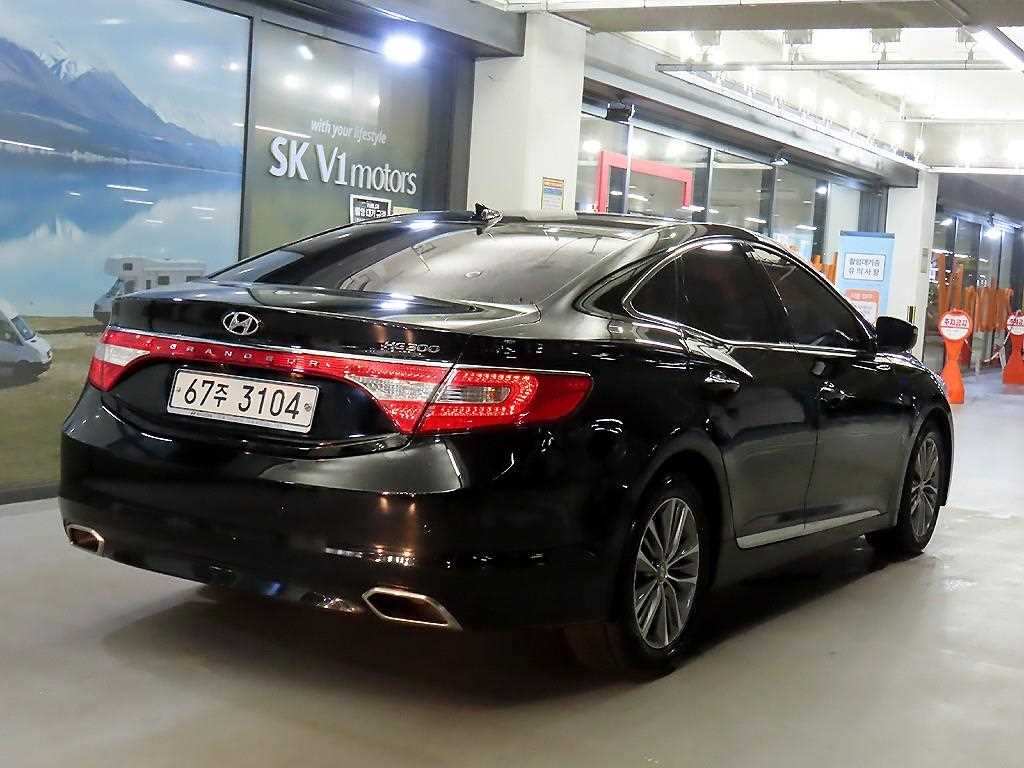 HYUNDAI Grandeur - Vista 4