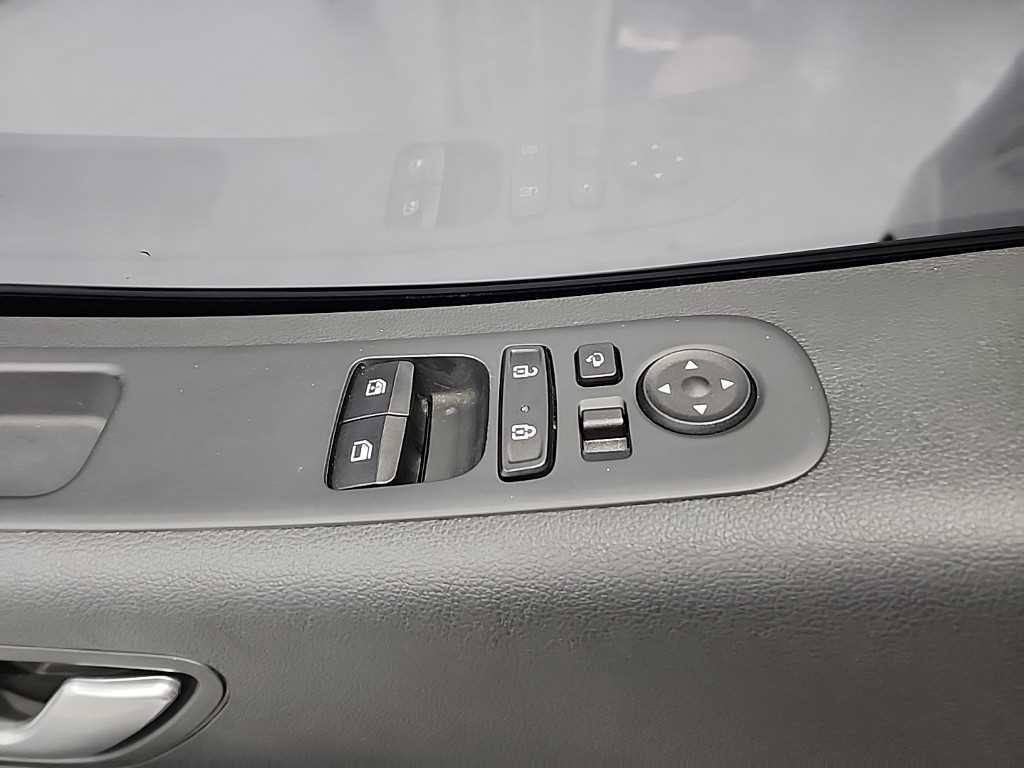 HYUNDAI Staria 2023 Plateado - Importación desde Corea - HF Imports Iquique - Foto 18