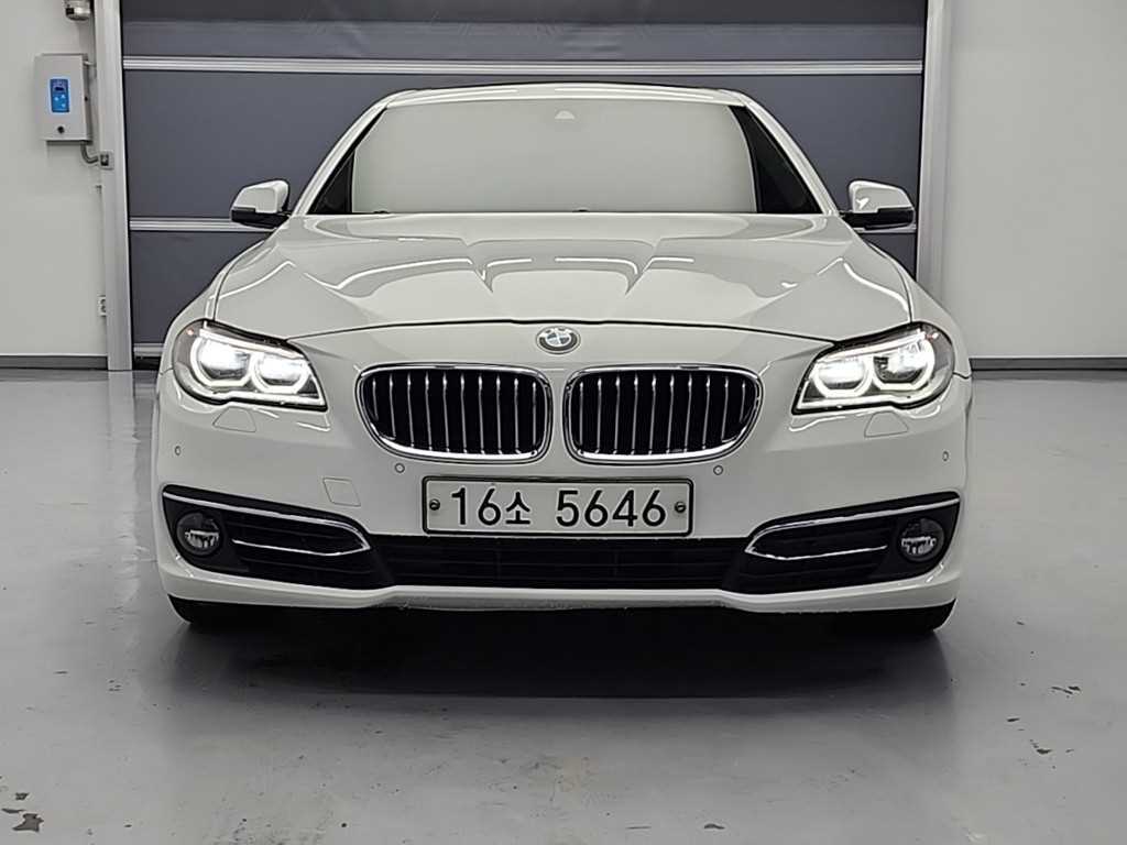 BMW 5 Series - Vista 2