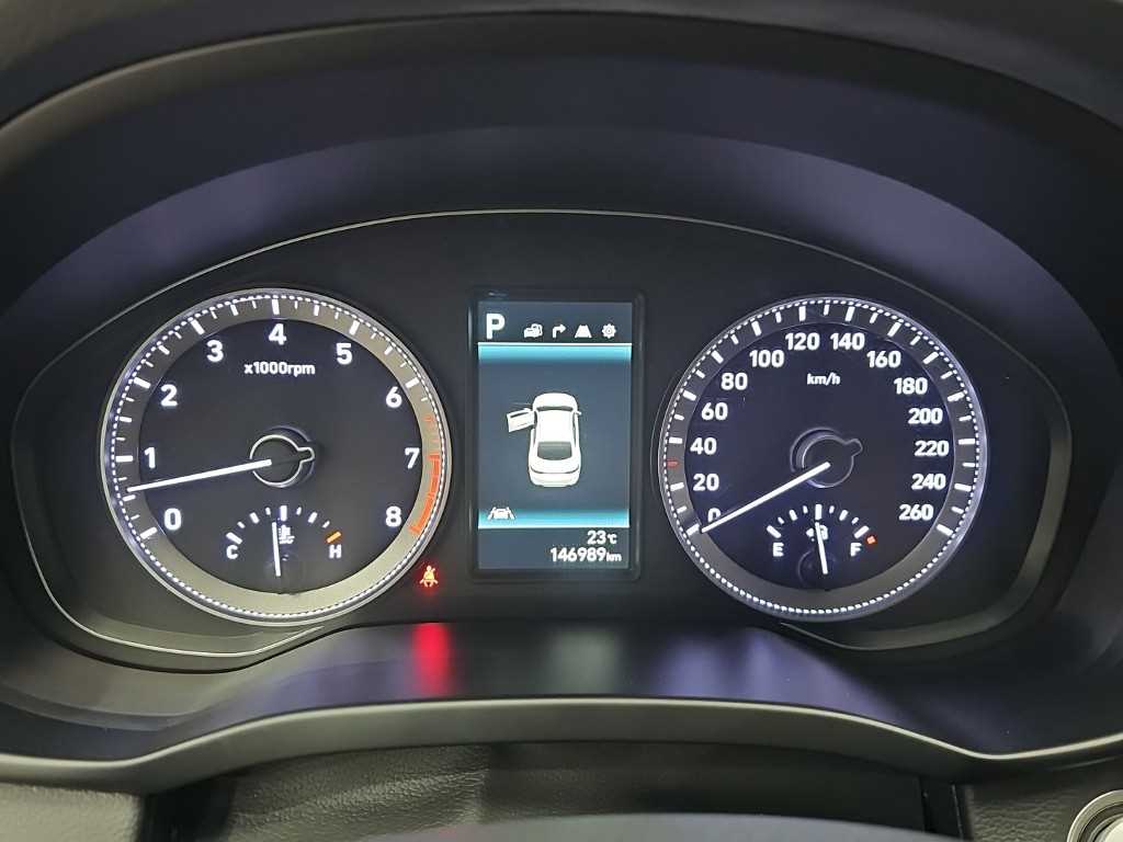 HYUNDAI Grandeur - Vista 6