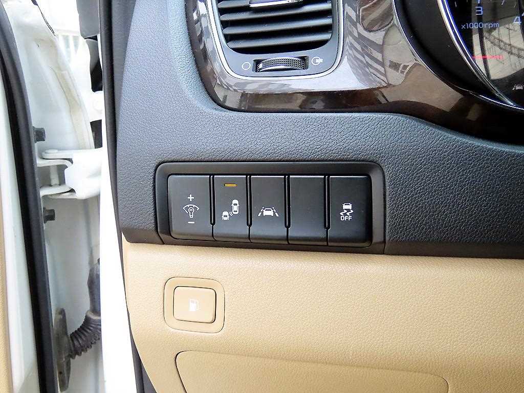 KIA Carnival 2019 Blanco - Importación desde Corea - HF Imports Iquique - Foto 13
