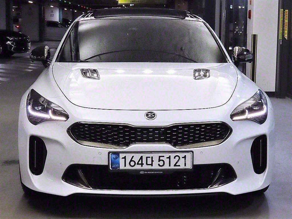 KIA Stinger - Vista 2
