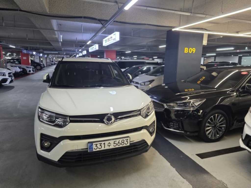 Ssangyong Tivoli - Vista 3
