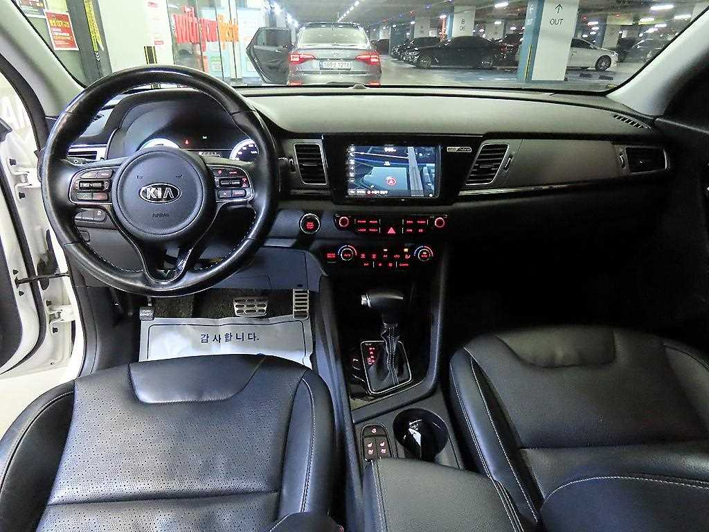 KIA Niro - Vista 10
