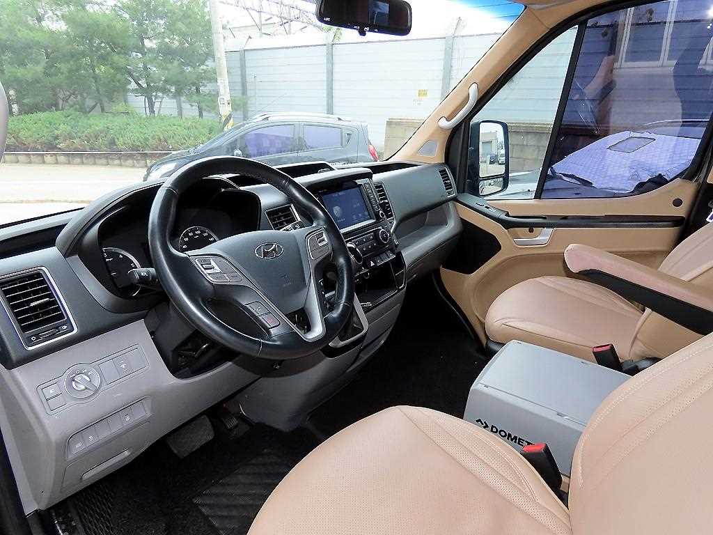 HYUNDAI Solati - Vista 8