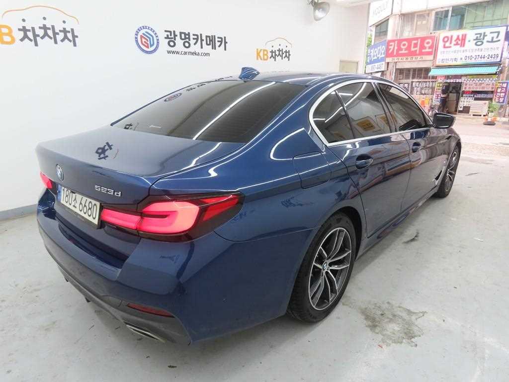 BMW 5 Series - Vista 3