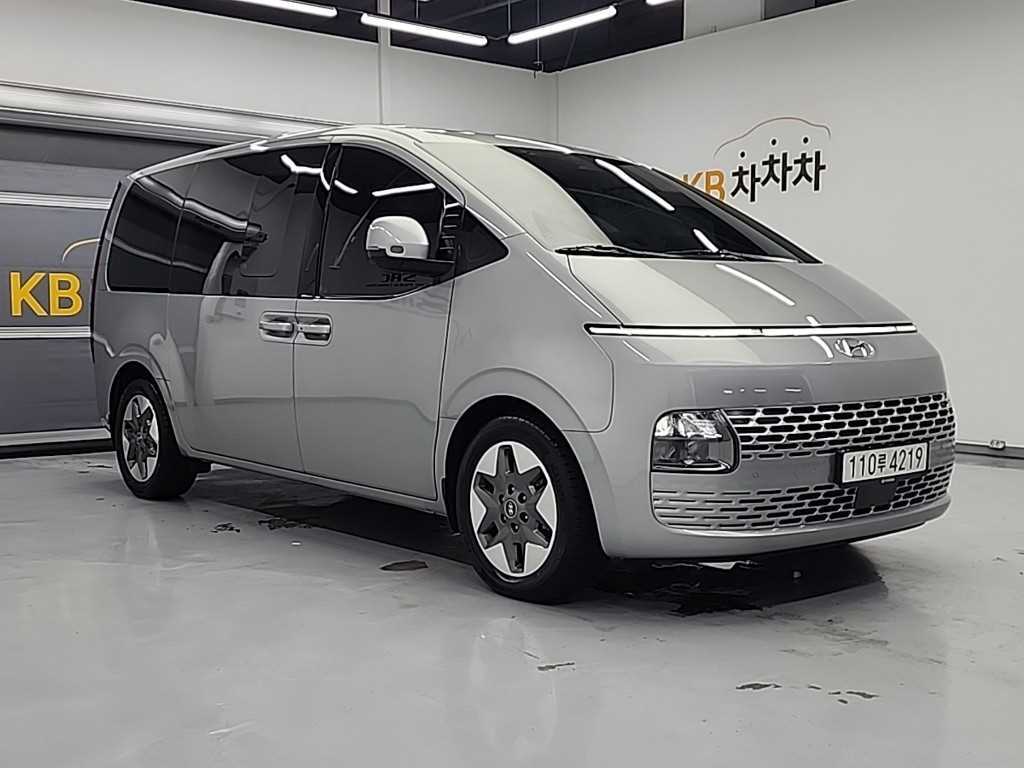 HYUNDAI Staria - Vista 4