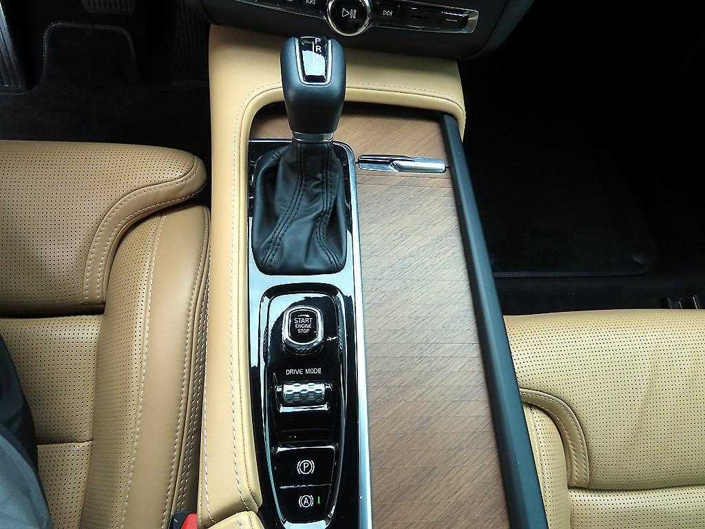 Volvo S90 - Vista 11