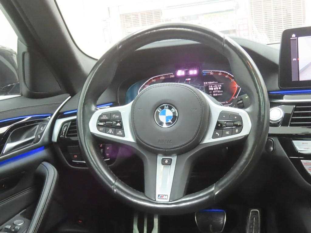 BMW 5 Series 2021 - Importación desde Corea - HF Imports Iquique - Foto 17
