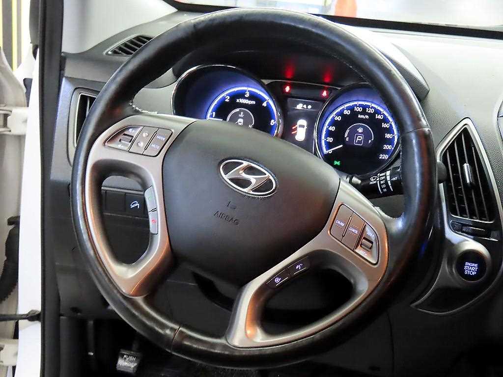 HYUNDAI Tucson - Vista 8