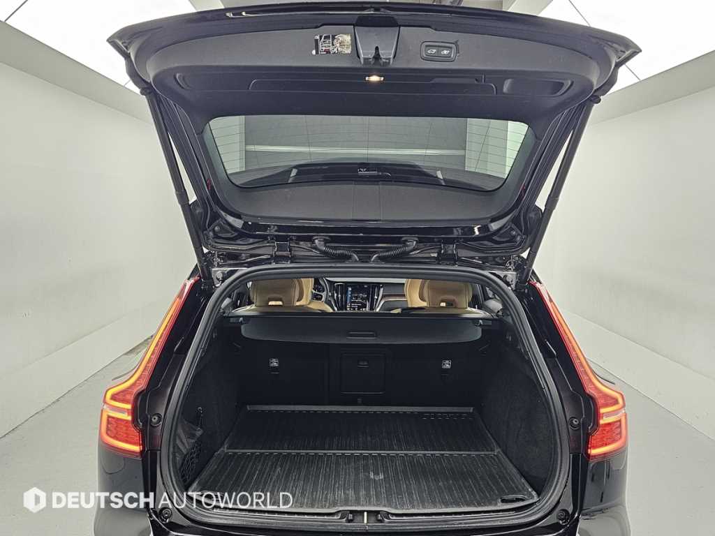 Volvo V60 2021 Negro - Importación desde Corea - HF Imports Iquique - Foto 19
