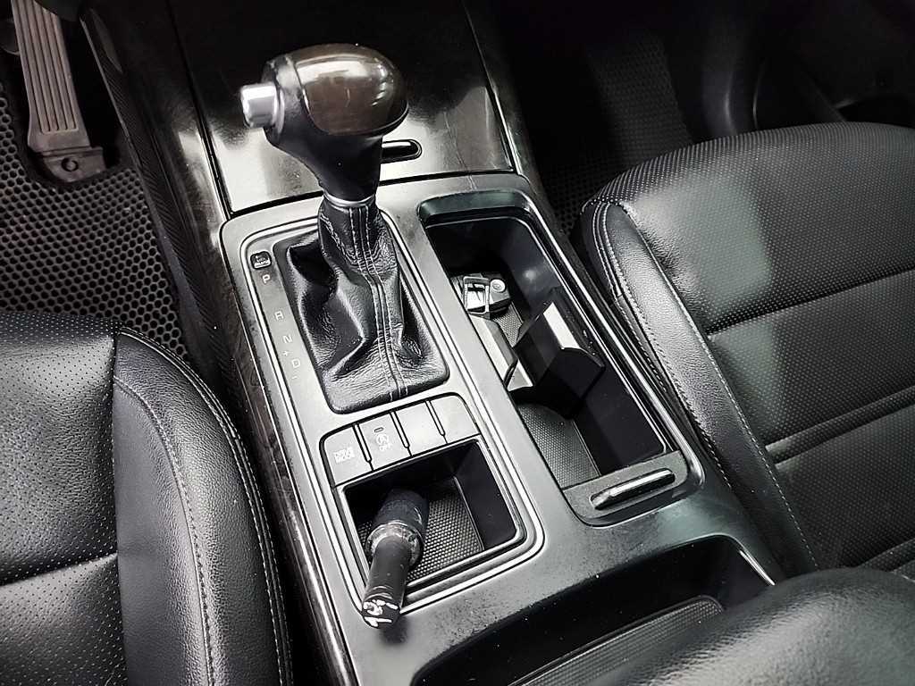 KIA Sorento - Vista 8