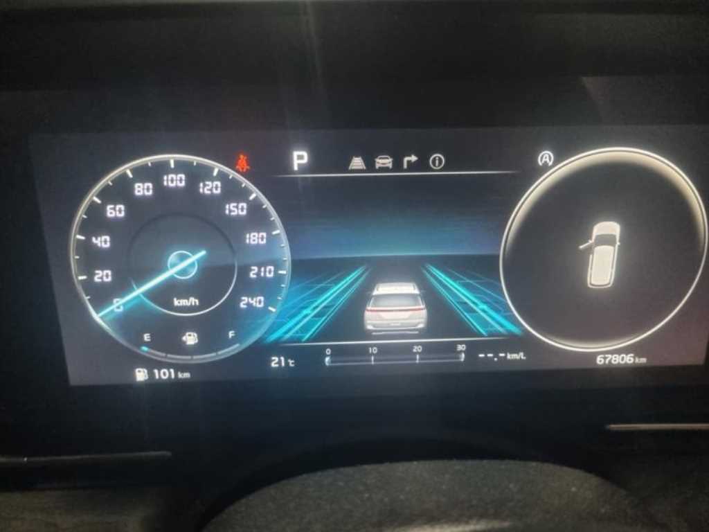 KIA Carnival - Vista 8