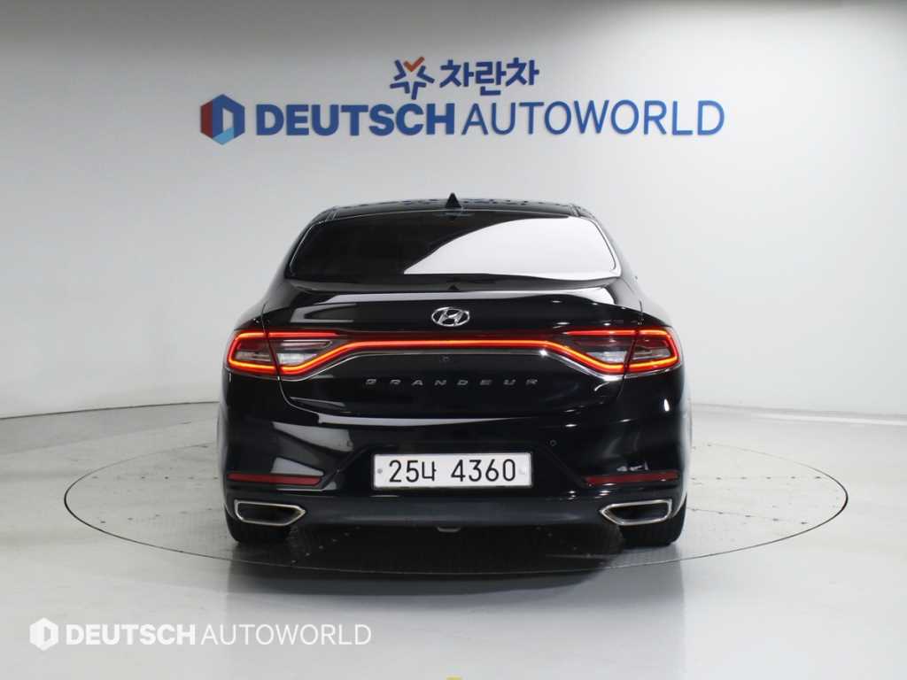 HYUNDAI Grandeur - Vista 4