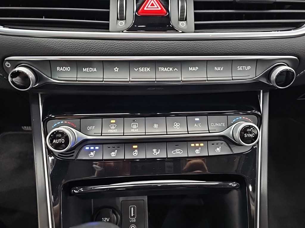 HYUNDAI Grandeur - Vista 10